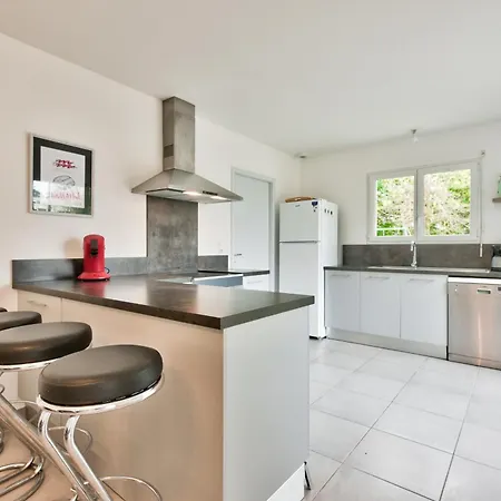 Detente Piscine A 150m De La A * Ares